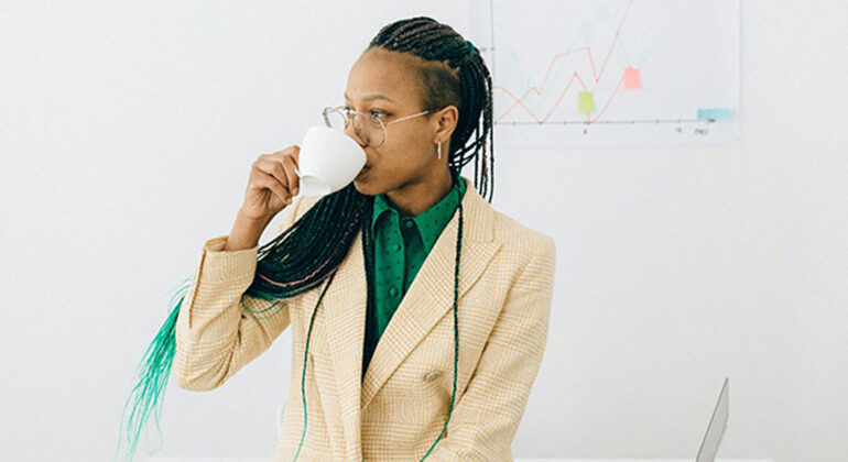 Unlock Financial Success: 7 Powerful Reasons to Hire a Fractional CFO Today