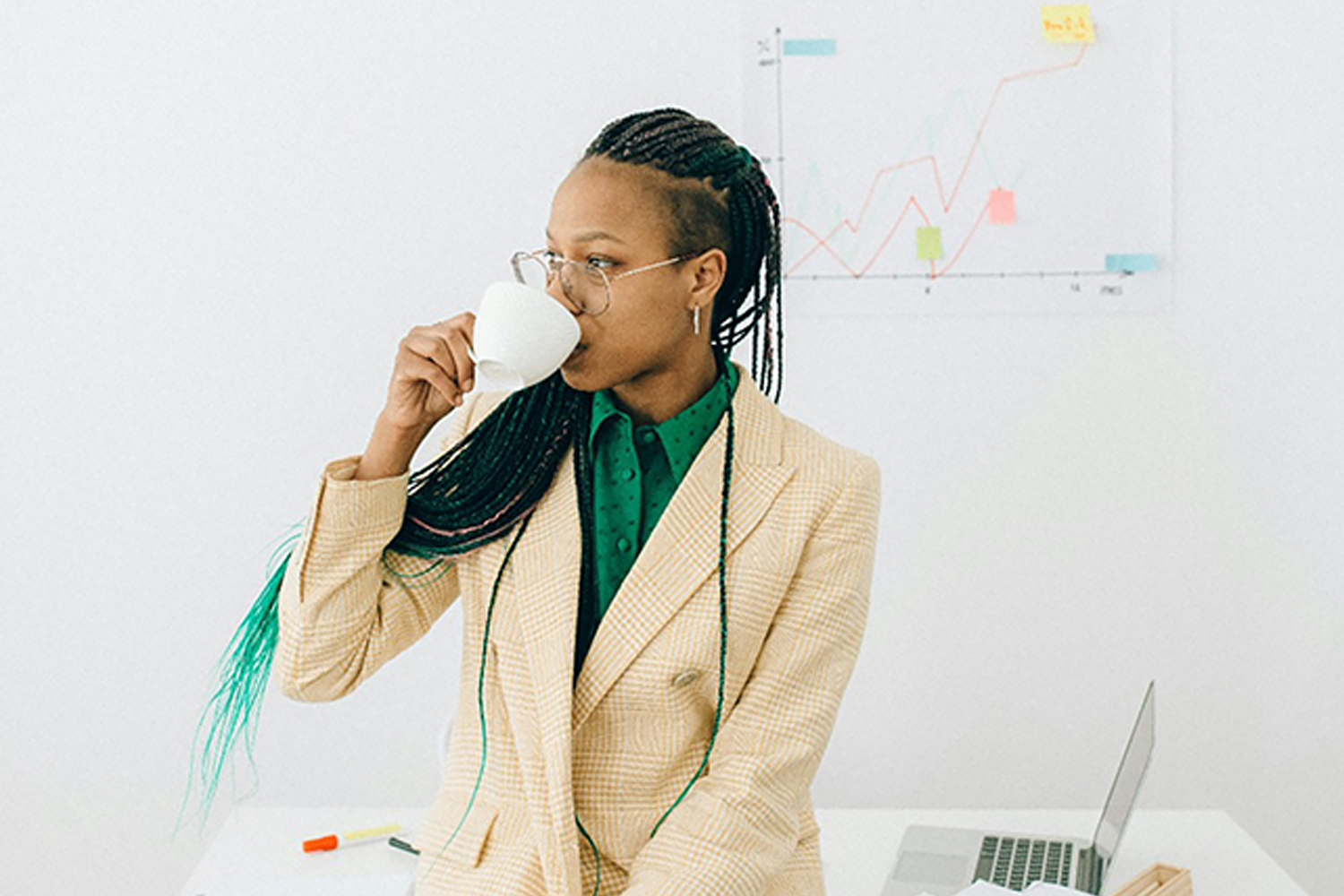 Unlock Financial Success: 7 Powerful Reasons to Hire a Fractional CFO Today
